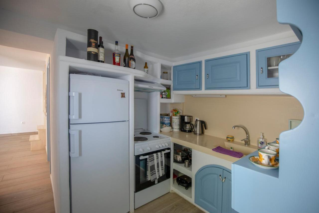 Thea Menetes Apartment Menetai ภายนอก รูปภาพ