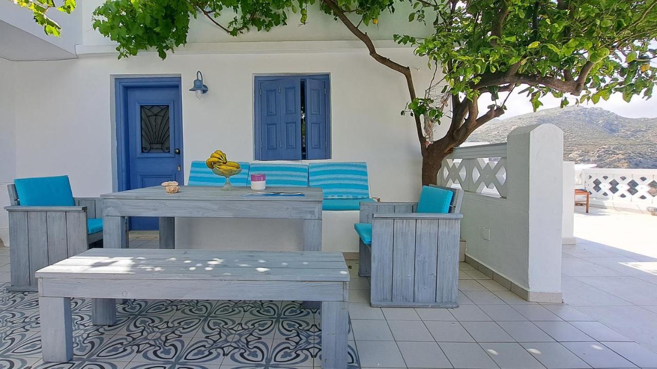 Thea Menetes Apartment Menetai ภายนอก รูปภาพ