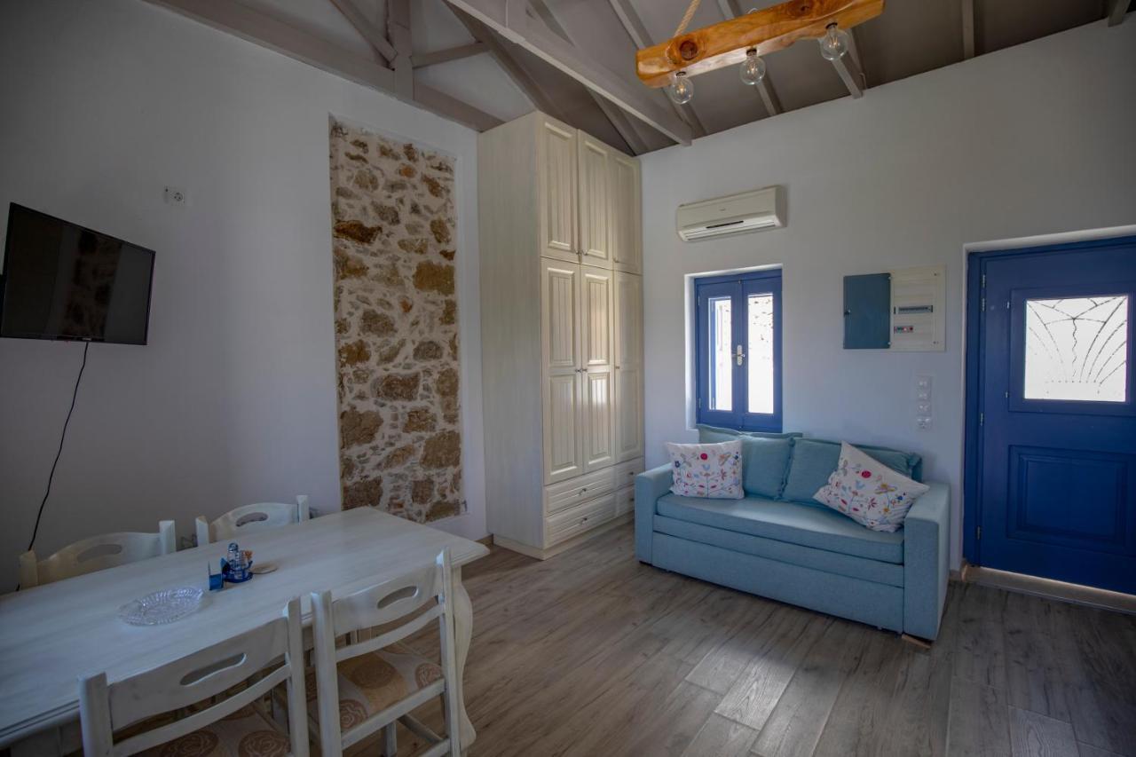 Thea Menetes Apartment Menetai ภายนอก รูปภาพ